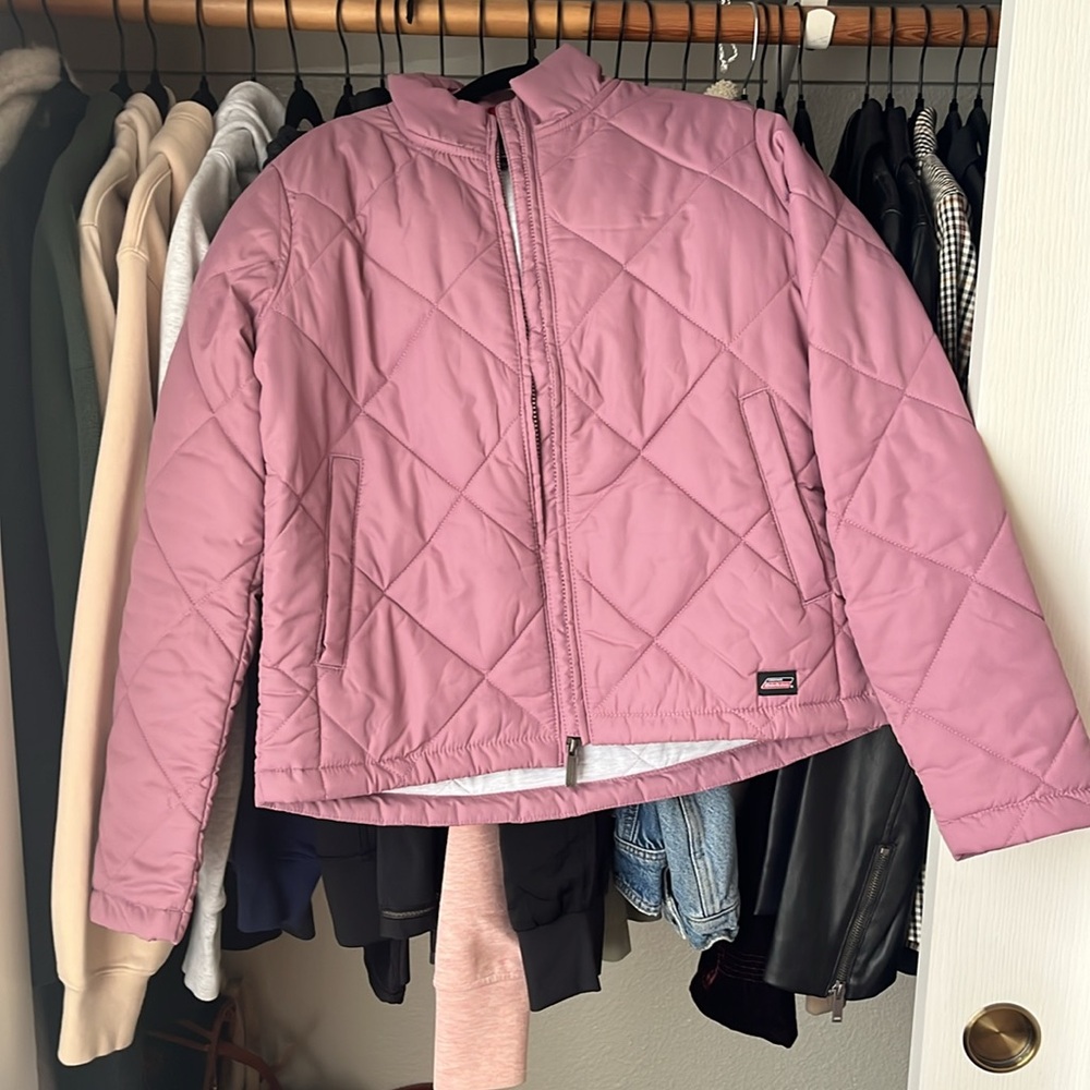 Dickies Women's Mauve Quilted Puffer Jacket